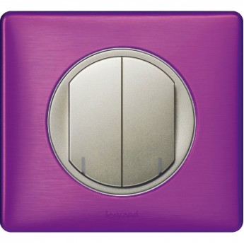 Настенное плоское радиоуправляющее устройство LEGRAND MyHome Play Zigbee диммера Настенное плоское радиоуправляющее устройство LEGRAND MyHome Play Zigbee диммера